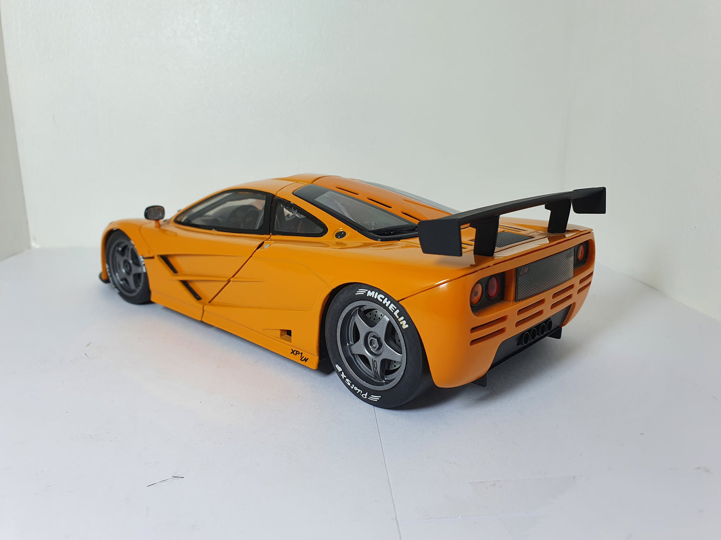 1:18 Mclaren F1 GTR XP1 ~ UT Models ~ Papaya Orange