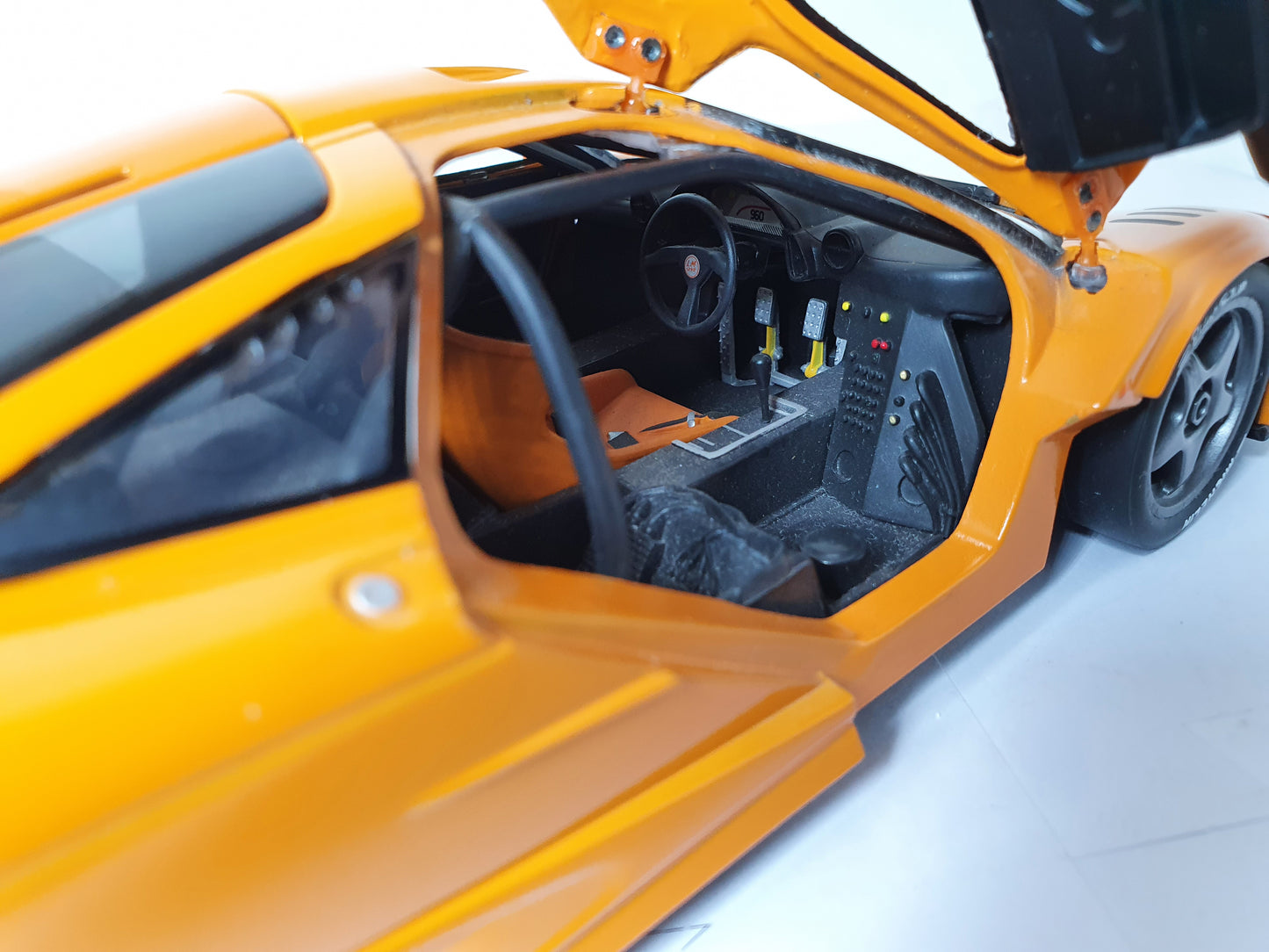 1:18 Mclaren F1 GTR XP1 ~ UT Models ~ Papaya Orange