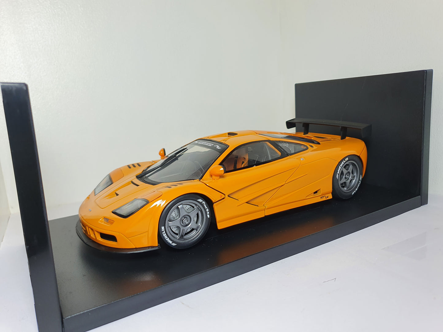1:18 Mclaren F1 GTR XP1 ~ UT Models ~ Papaya Orange