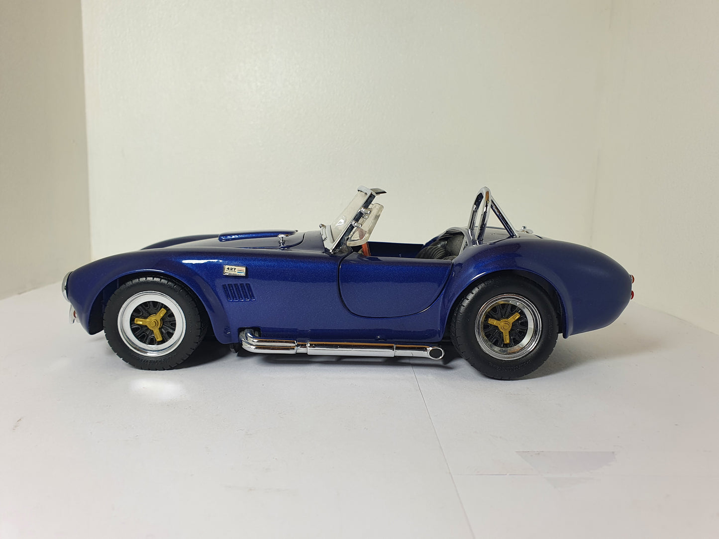 1:18 Shelby Cobra 427 S/C ~ Kyosho ~ Deep Blue