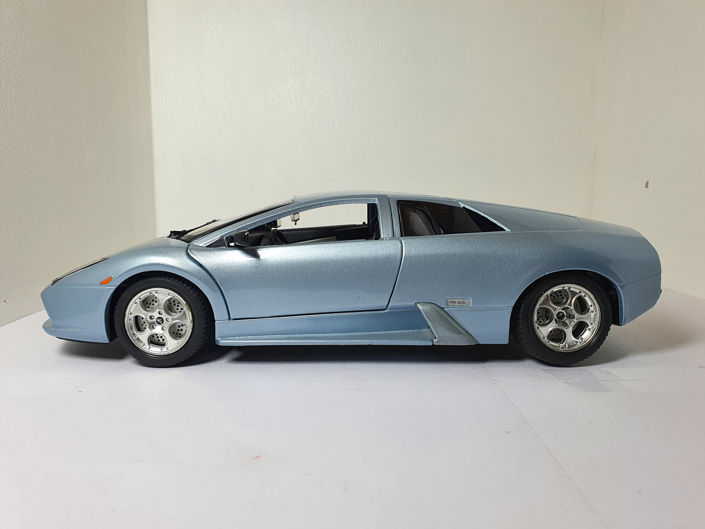 1:18 Lamborghini Murcielago 3316 ~ Bburago ~ Silver Blue