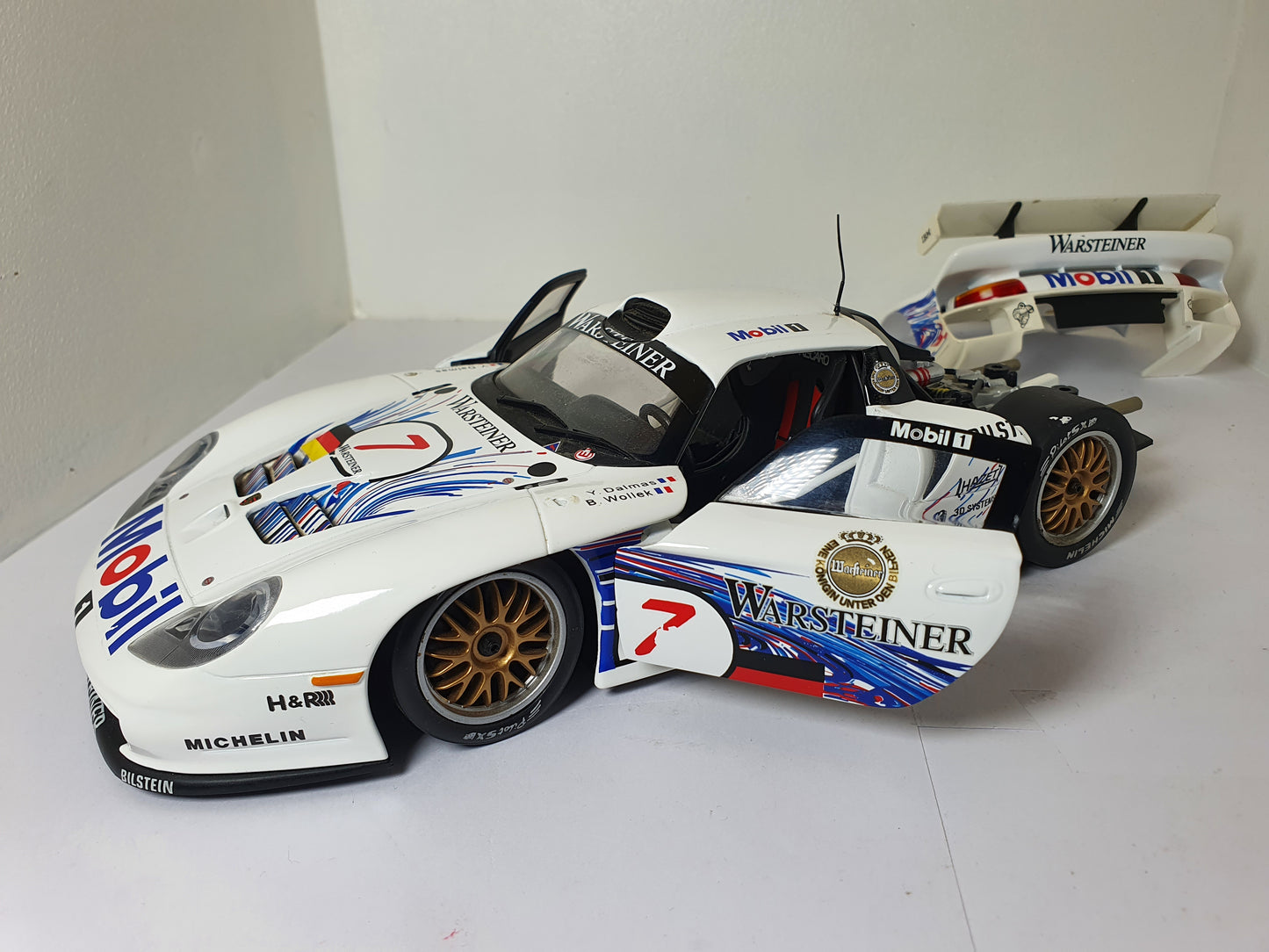 1:18 Porsche 911 GT1 996 ~ UT Models ~ White #7 Warsteiner Livery