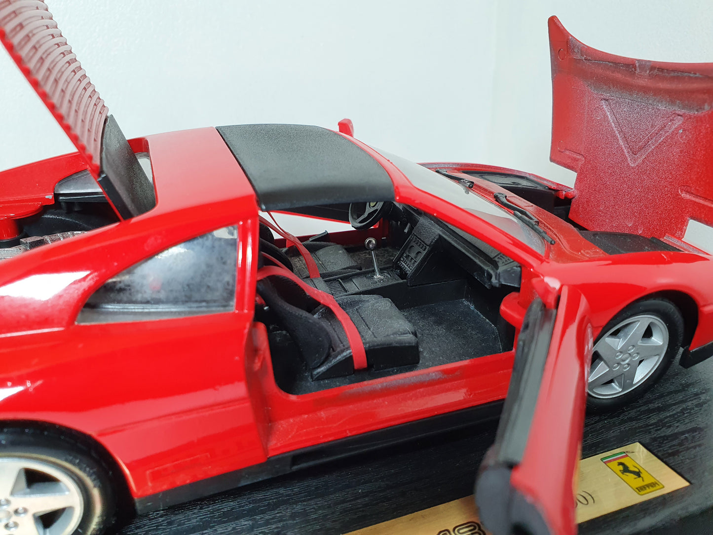 1:18 Ferrari 348 TS ~ Maisto ~ Rosso Corsa