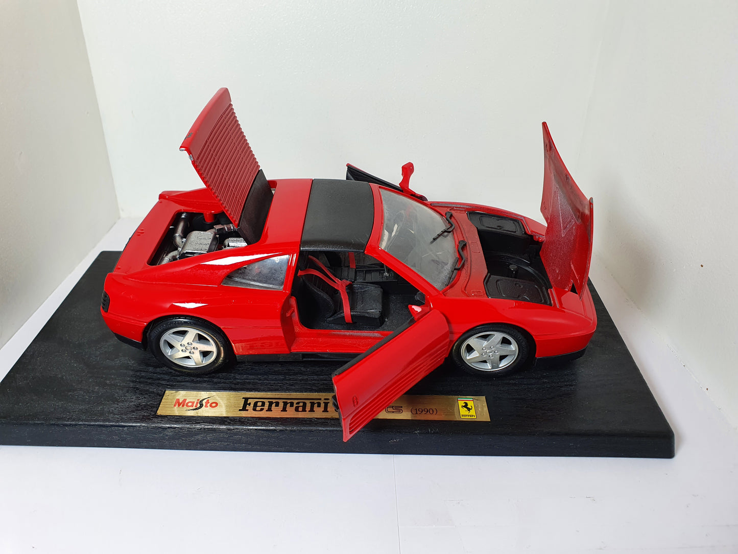 1:18 Ferrari 348 TS ~ Maisto ~ Rosso Corsa