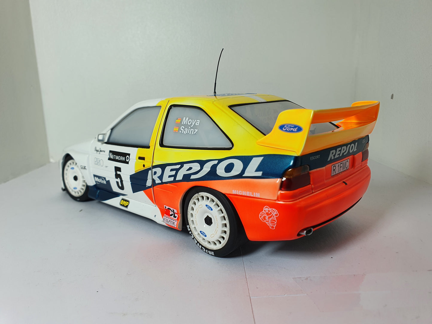 1:18 Ford Escort WRC RAC Rally Repsol ~ UT Models ~ White