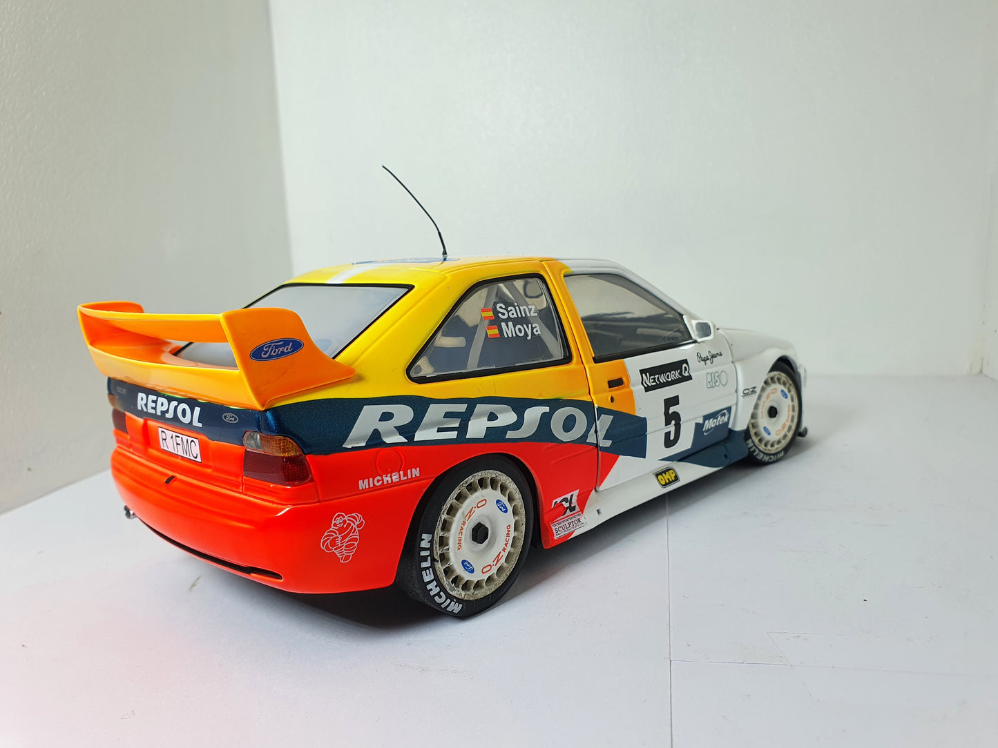 1:18 Ford Escort WRC RAC Rally Repsol ~ UT Models ~ White