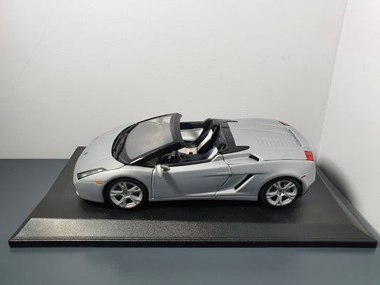 1:18 Lamborghini Gallardo Spyder ~ Maisto ~ Grigio Thalasso