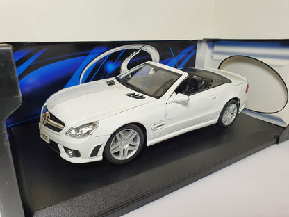 1:18 Mercedes SL63 AMG ~ Maisto ~ White