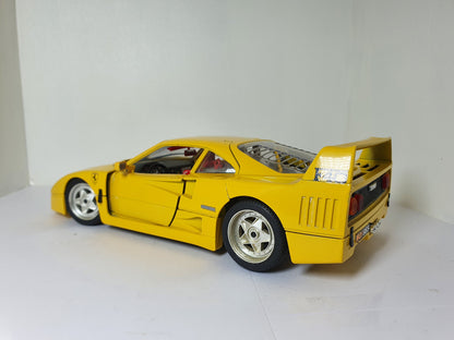 1:18 Ferrari F40 ~ Bburago ~ Yellow