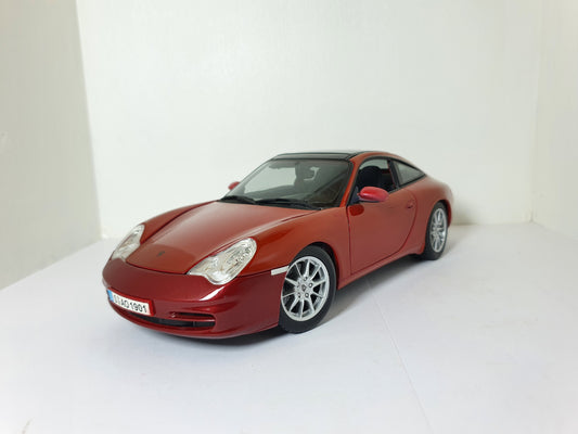 1:18 Porsche 911 Targa 996 ~ Maisto ~ Red