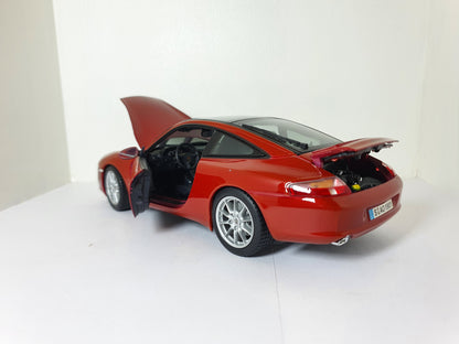 1:18 Porsche 911 Targa 996 ~ Maisto ~ Red