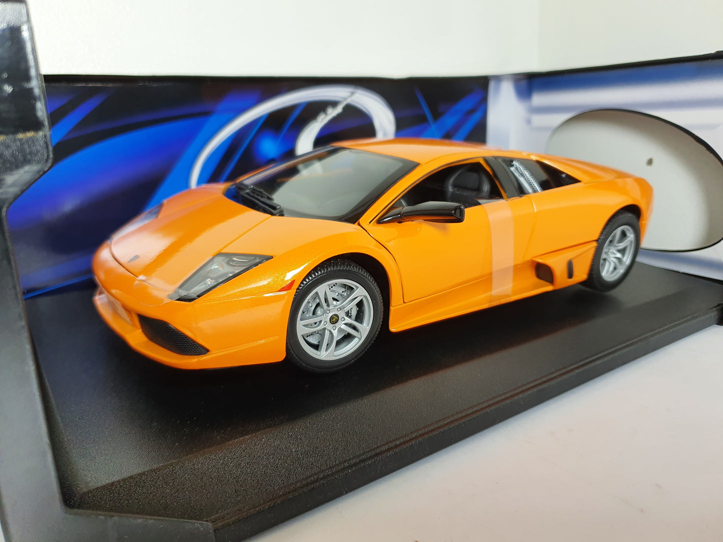 1:18 Lamborghini Murcielago LP-640 ~ Maisto ~ Arancio Argos (Orange)