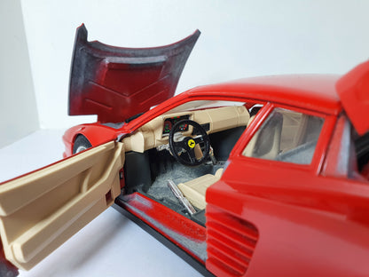 1:18 Ferrari Testarossa ~ Bburago ~ Red