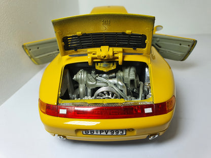 1:18 Porsche 911 Carrera 993 ~ Bburago ~ Yellow