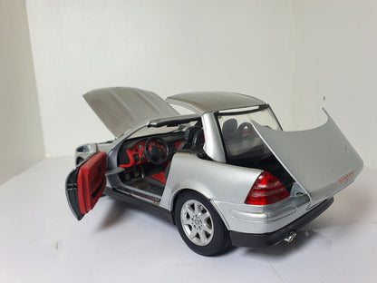 1:18 Mercedes SLK 230 ~ Maisto ~ Silver