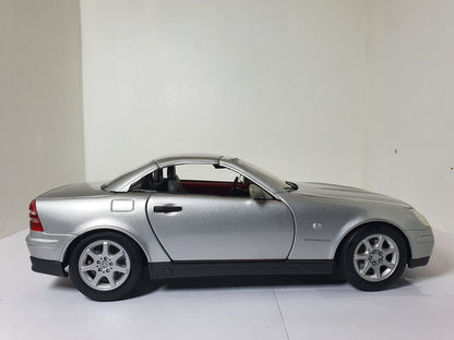 1:18 Mercedes SLK 230 ~ Maisto ~ Silver