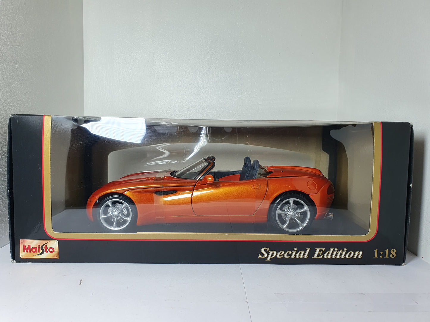 1:18 Dodge Concept ~ Maisto ~ Orange