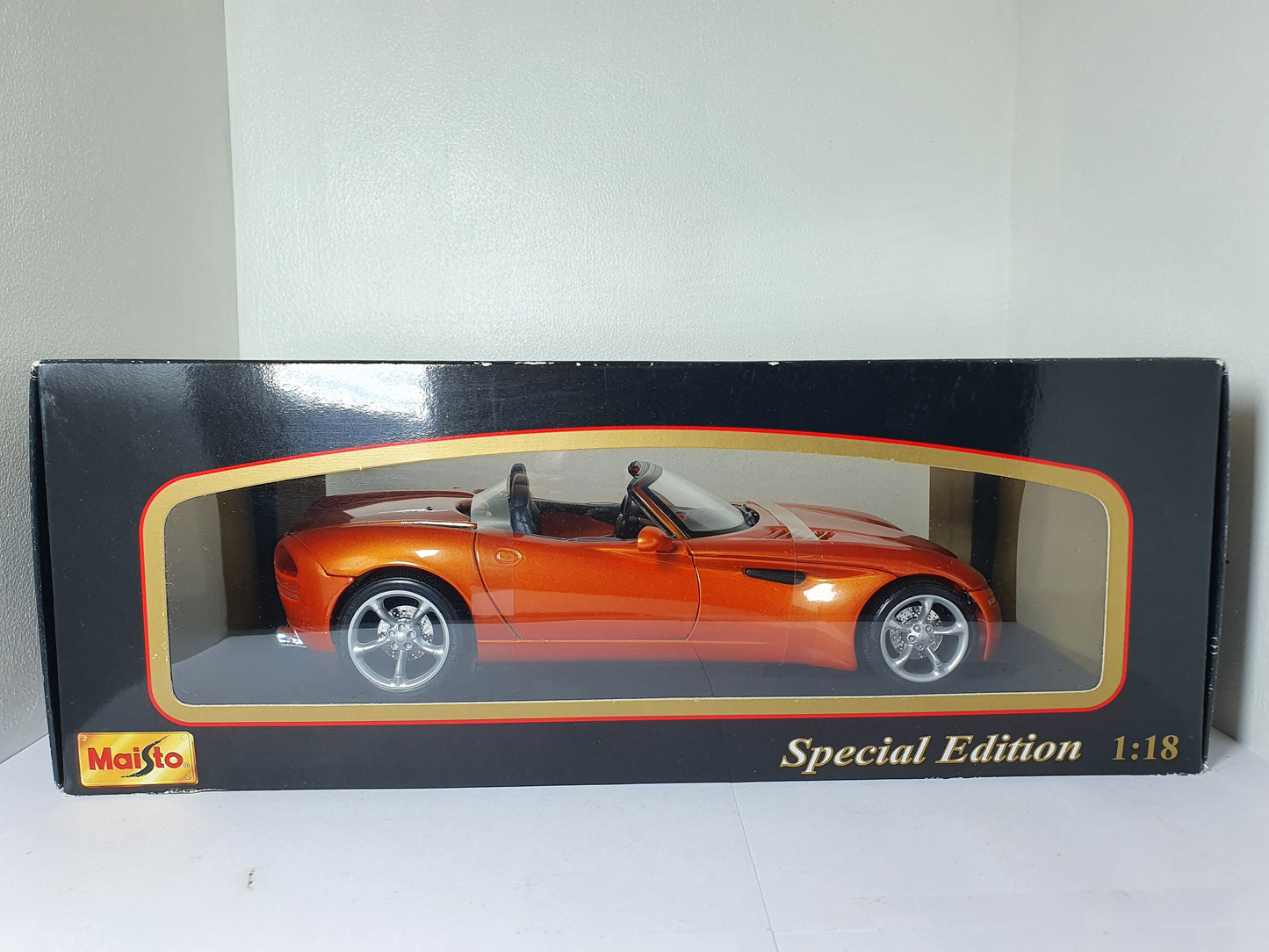 1:18 Dodge Concept ~ Maisto ~ Orange