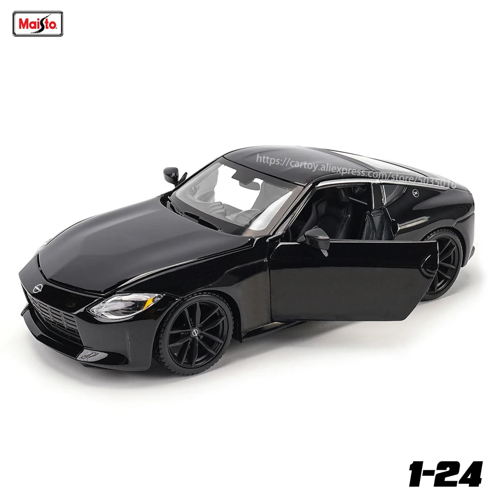 1:24 Nissan 400Z ~ Maisto ~ Black