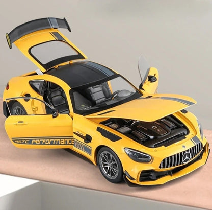 1:18 Mercedes-Benz AMG GT-R Pro Style Diecast ~ Yellow