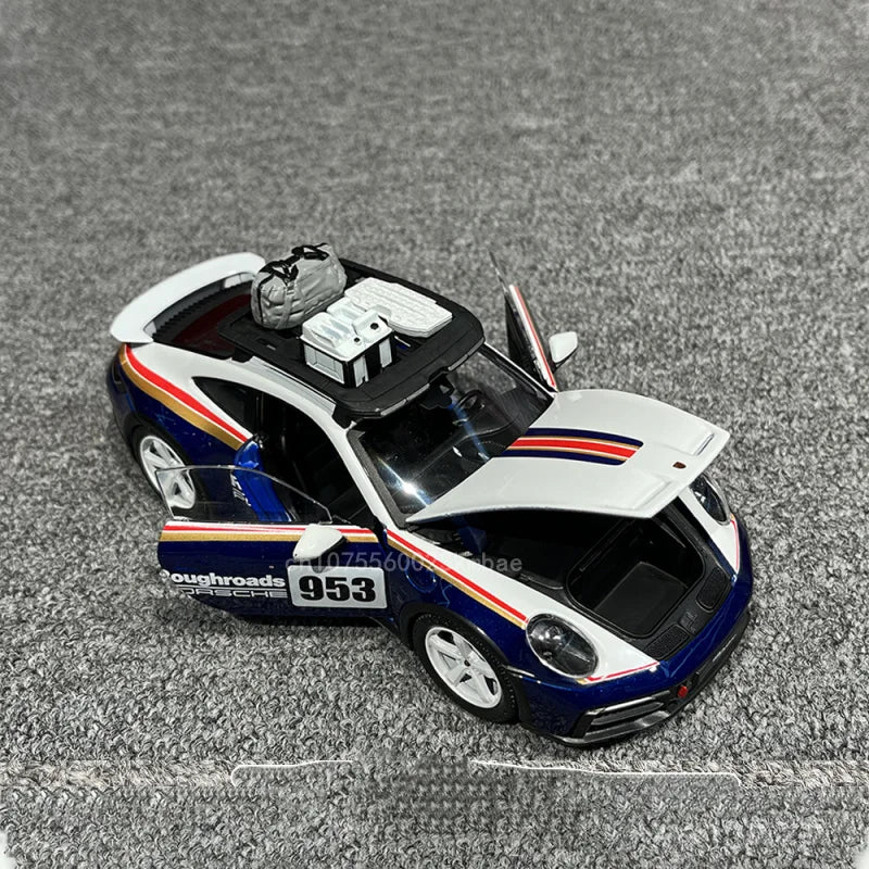 1:24 Porsche 911 Dakar 992 ~ Bburago ~ Blue/White