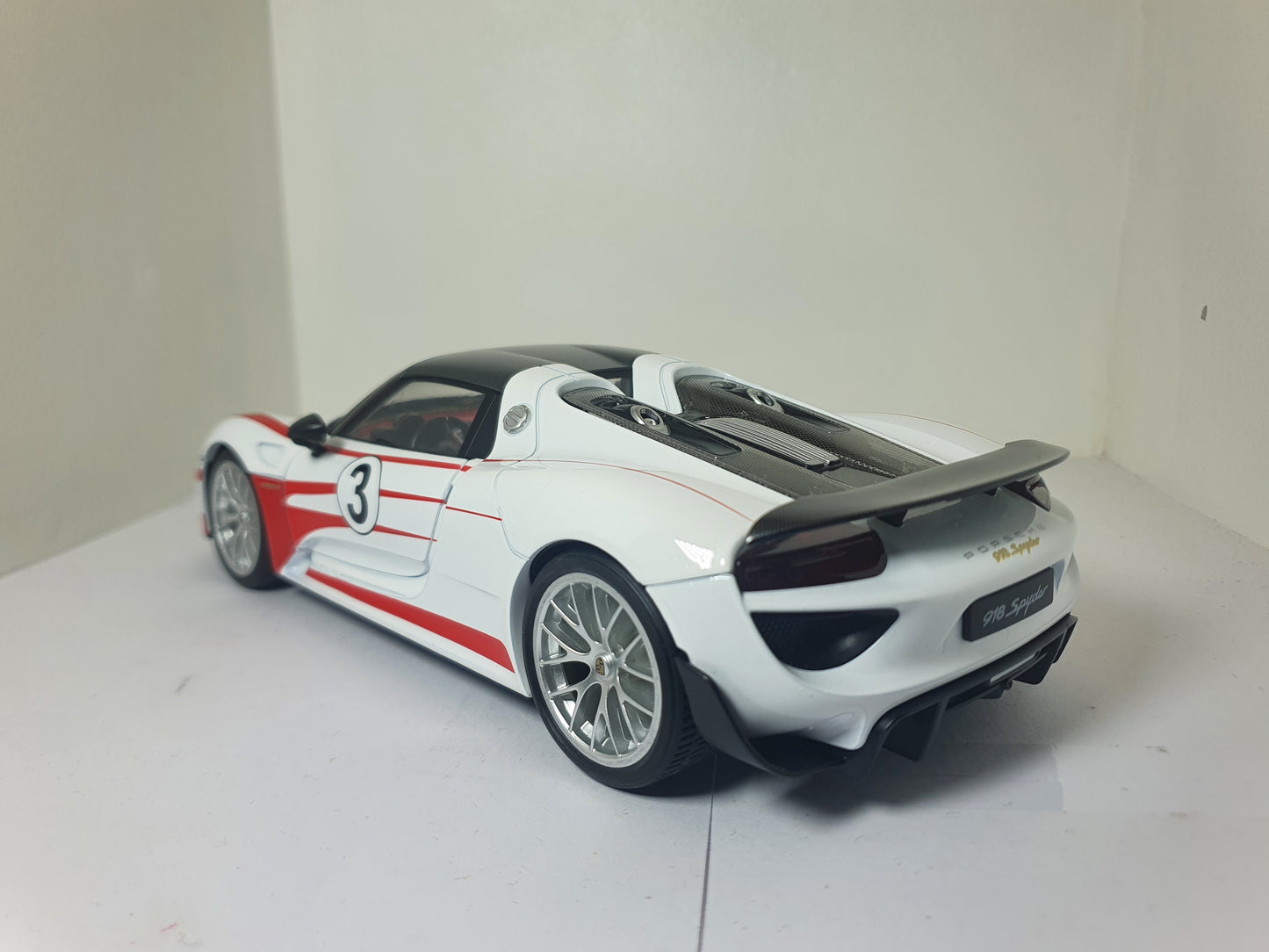 1:18 Porsche 918 Spyder Weissach ~ Salzburg Livery