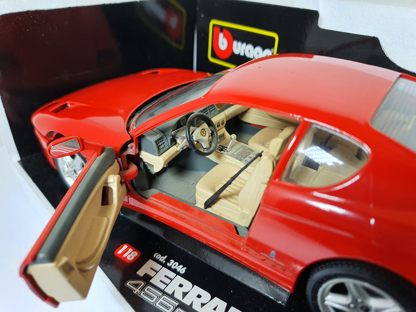 1:18 Ferrari 456 GT ~ Bburago ~ Rosso Corsa