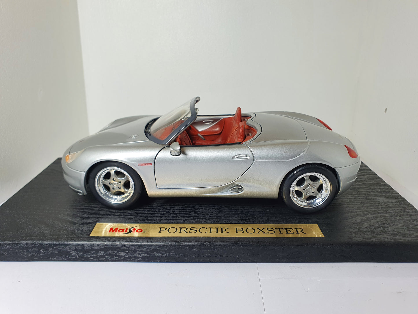 1:18 Porsche Boxster Concept ~ Maisto ~ Silver