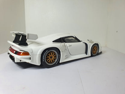 1:18 Porsche 911 GT1 993 Plain Body ~ UT Models ~ White