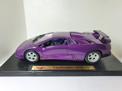 1:18 Lamborghini Diablo SE-30 Jota ~ Maisto ~ Purple