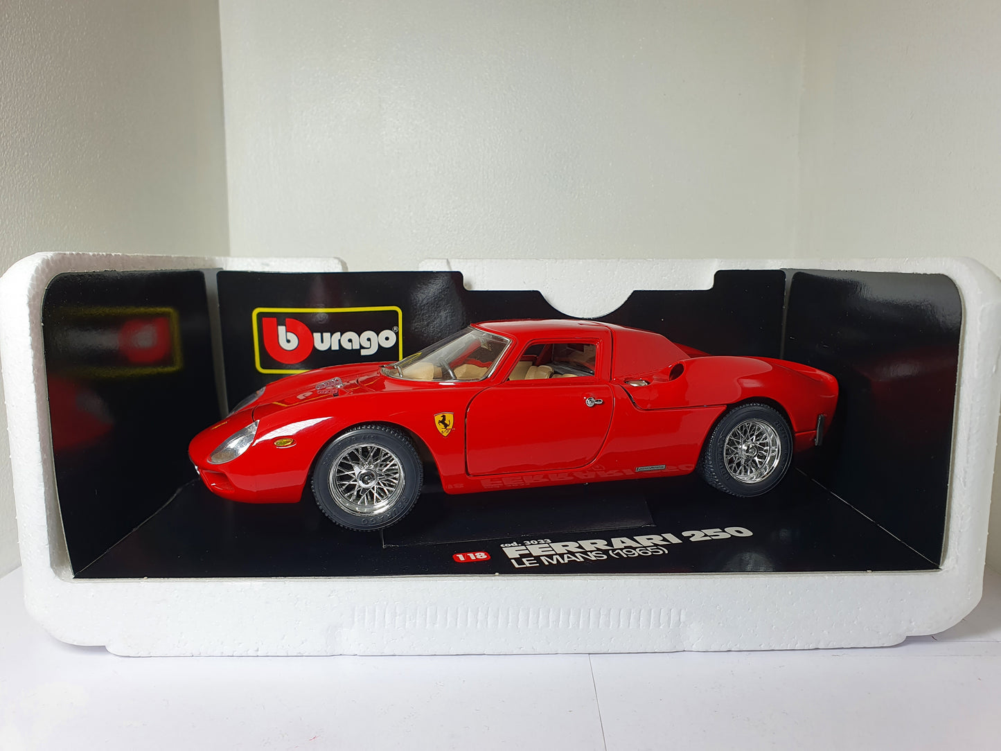 1:18 Ferrari 250 LM ~ Bburago ~ Red