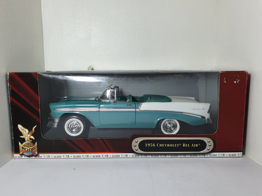 1:18 Chevrolet Bel Air Convertible 1956 ~ Road Signature ~ Light Blue