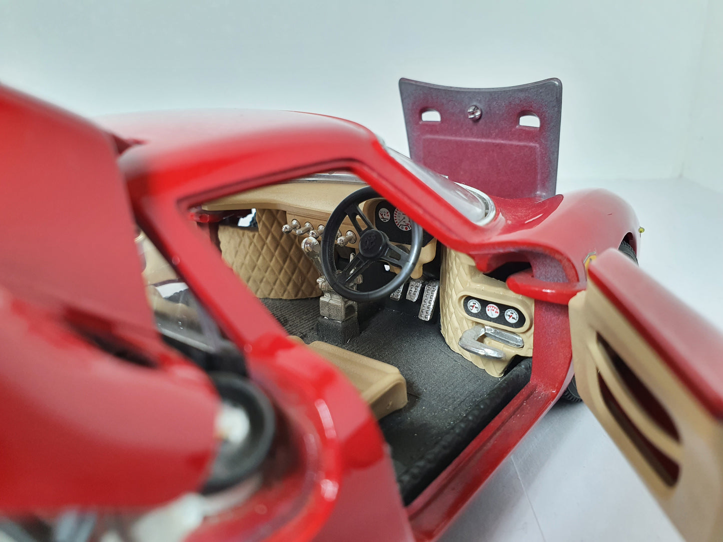 1:18 Ferrari 250 LM ~ Bburago ~ Red