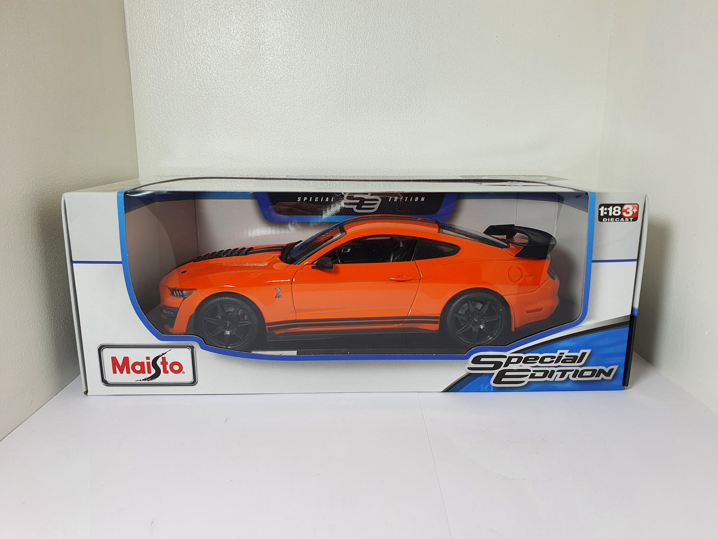 1:18 Ford Mustang Shelby GT500 ~ Maisto ~ Orange