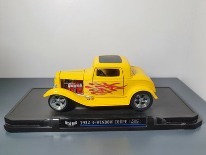 1:18 1934 Ford 3 Window Coupe ~ Road Signature ~ Yellow