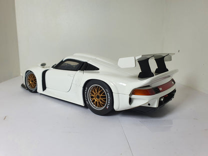 1:18 Porsche 911 GT1 993 Plain Body ~ UT Models ~ White