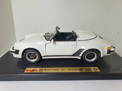 1:18 Porsche 911 Speedster 930 ~ Maisto ~ White