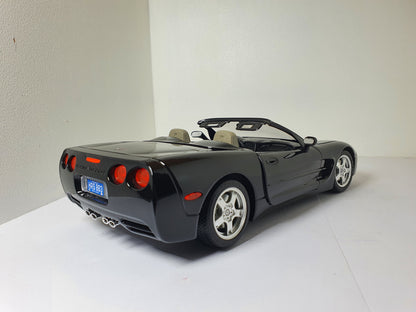 1:18 Chevrolet Corvette C5 Convertible ~ Bburago ~ Black