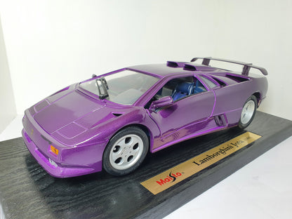 1:18 Lamborghini Diablo SE-30 Jota ~ Maisto ~ Purple