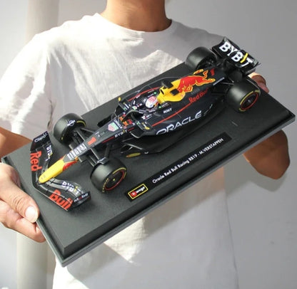 1:18 2023 Red Bull Racing RB19-1 ~ Max Verstappen ~ Bburago