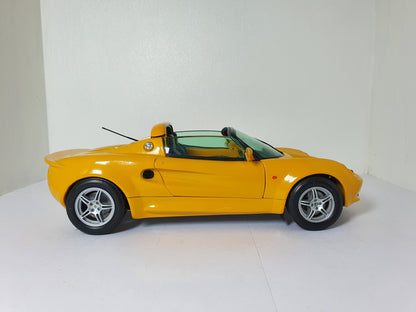 1:18 Lotus Elise Spider ~ Chrono ~ Yellow