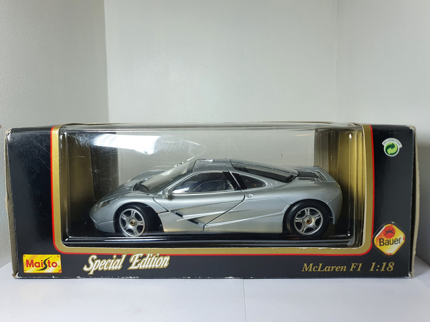 1:18 Mclaren F1 ~ Maisto ~ Silver