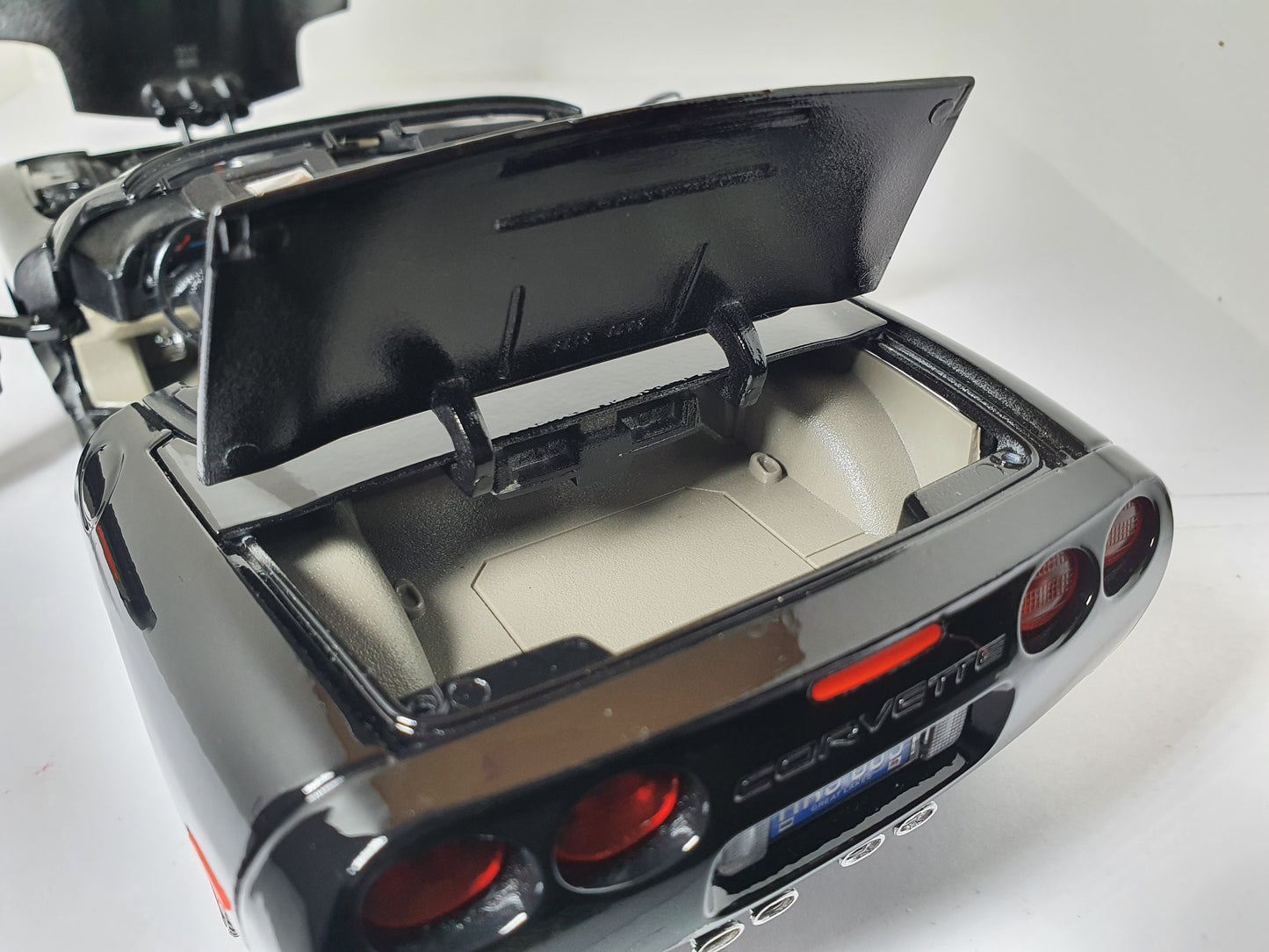 1:18 Chevrolet Corvette C5 Convertible ~ Bburago ~ Black