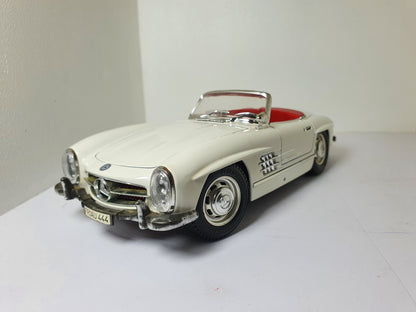 1:18 Mercedes-Benz 300SL Roadster ~ Bburago ~ White