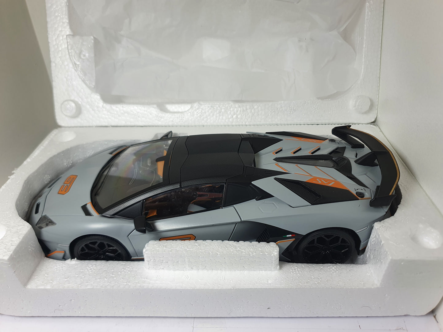 1:18 Lamborghini Aventador SVJ 63 ~ Gray