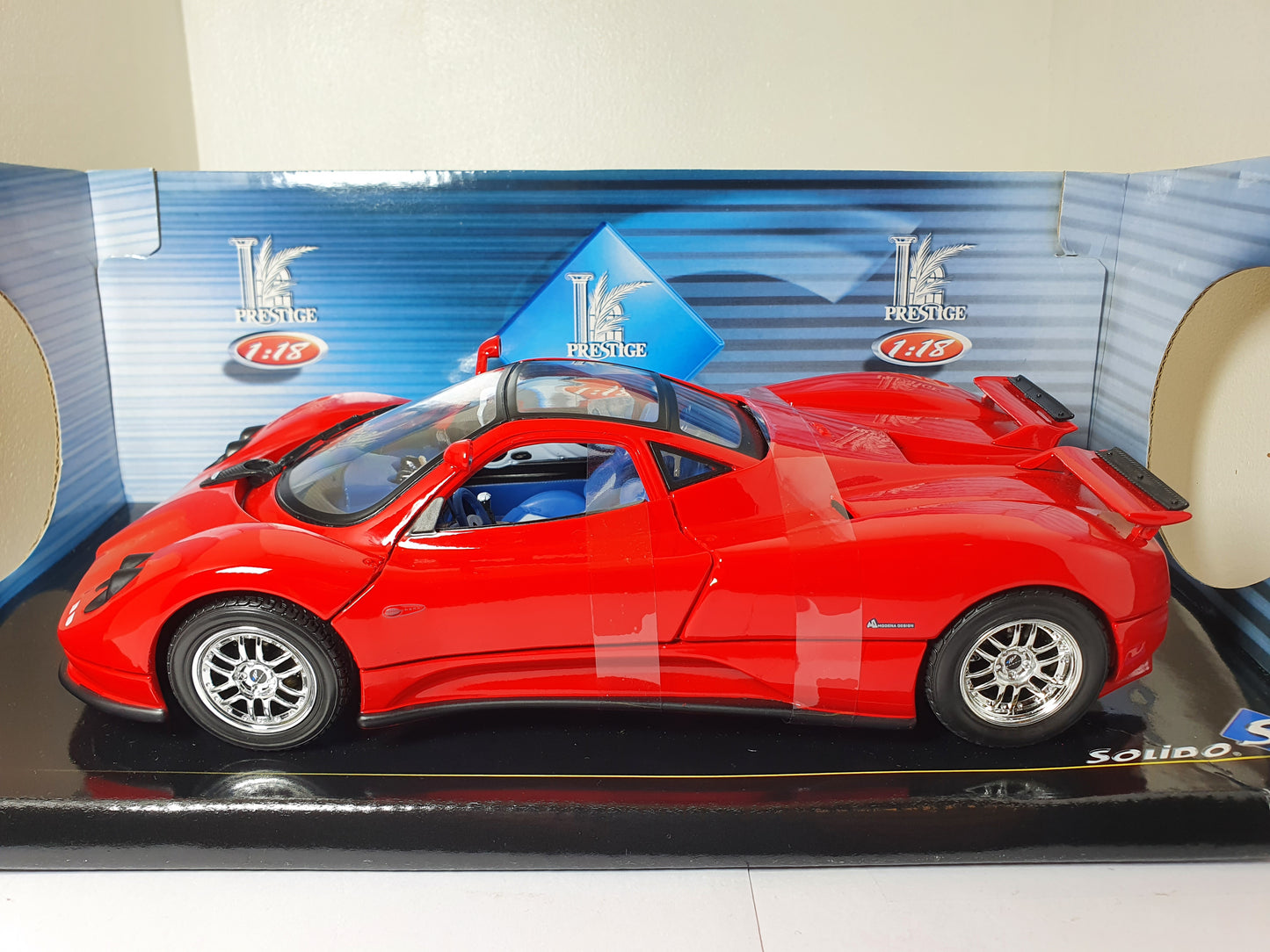 1:18 Pagani Zonda C12 ~ Solido ~ Red