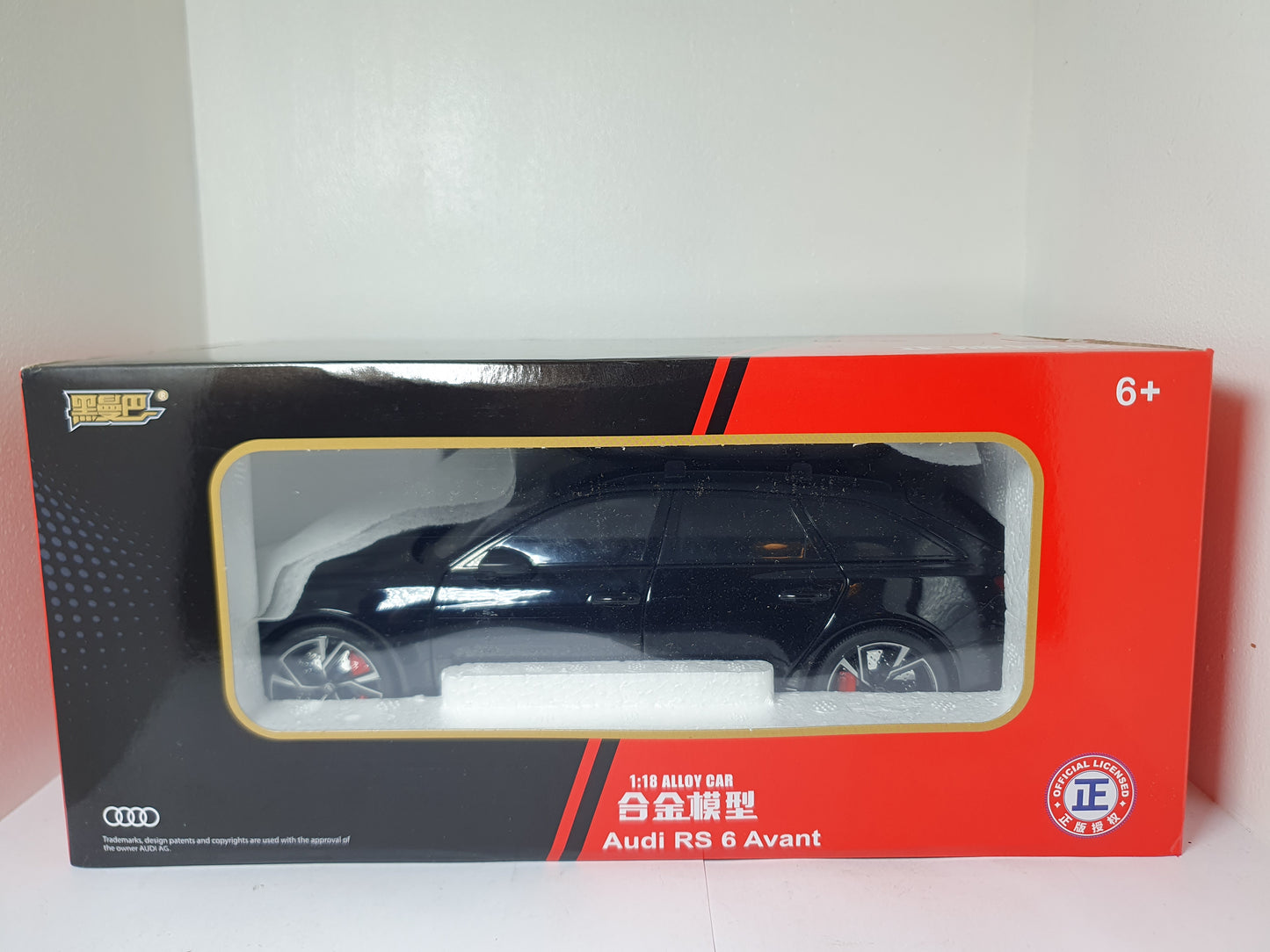 1:18 Audi RS6 Avant C8 ~ Black