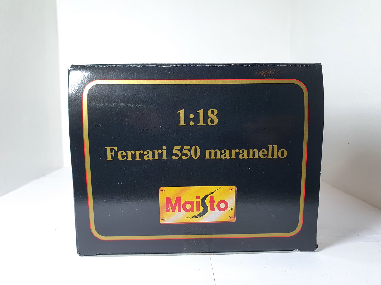 1:18 Ferrari 550 Maranello ~ Maisto ~ Red