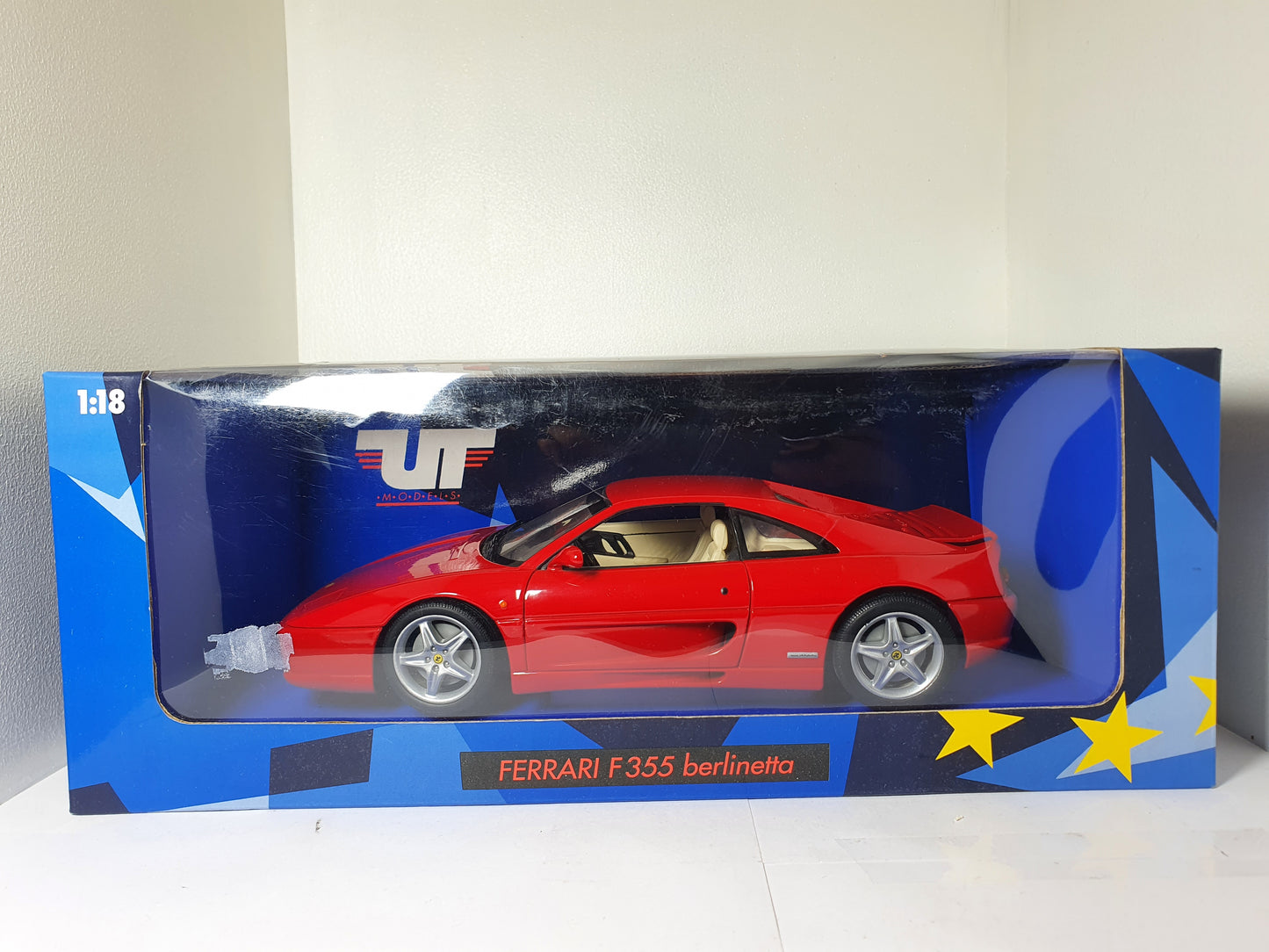 1:18 Ferrari F355 Berlinetta ~ UT Models ~ Red