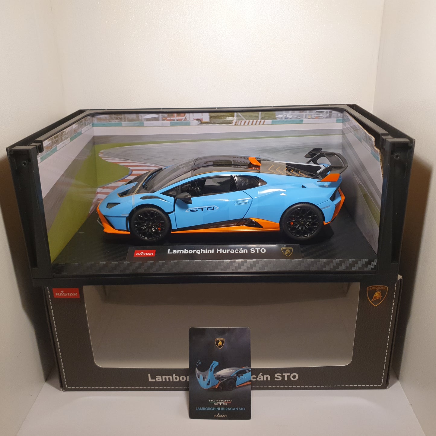 1:18 Lamborghini Huracan STO ~ Rastar ~ Blue